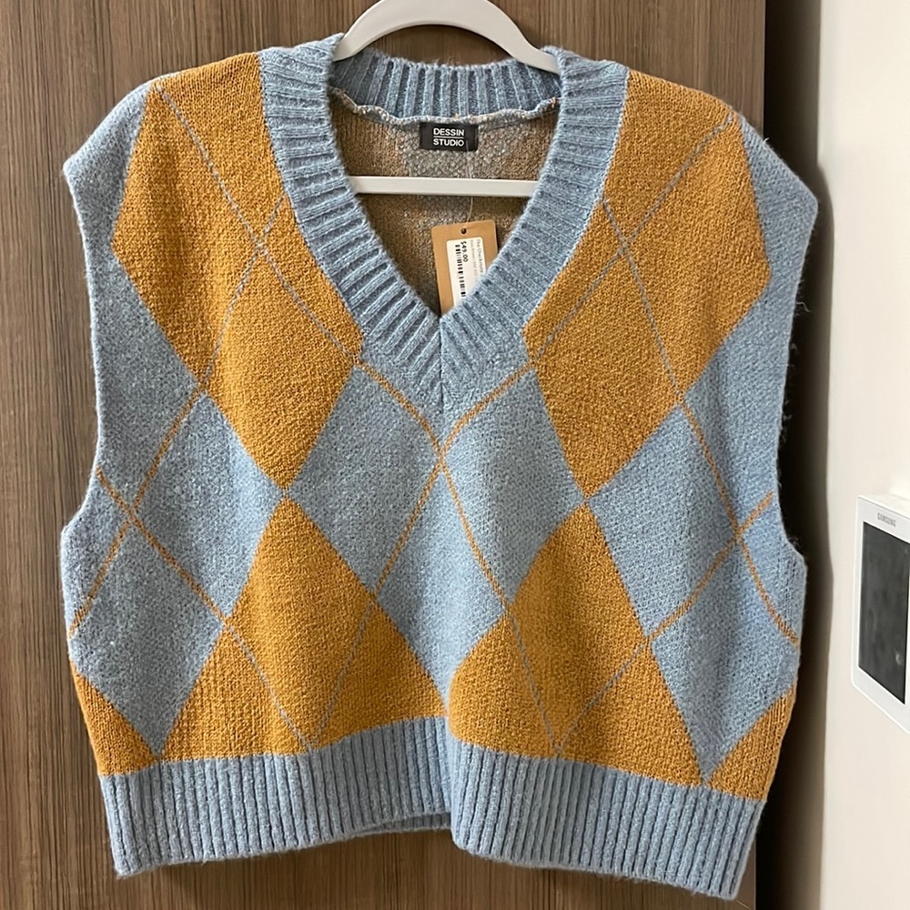 Sweater Vest